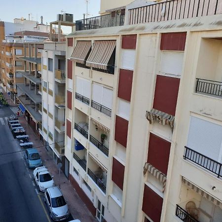 Beachside Apartment In Torrevieja Exterior foto